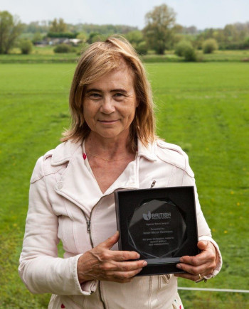 Anne-Marie Neeteson with the BPC Award