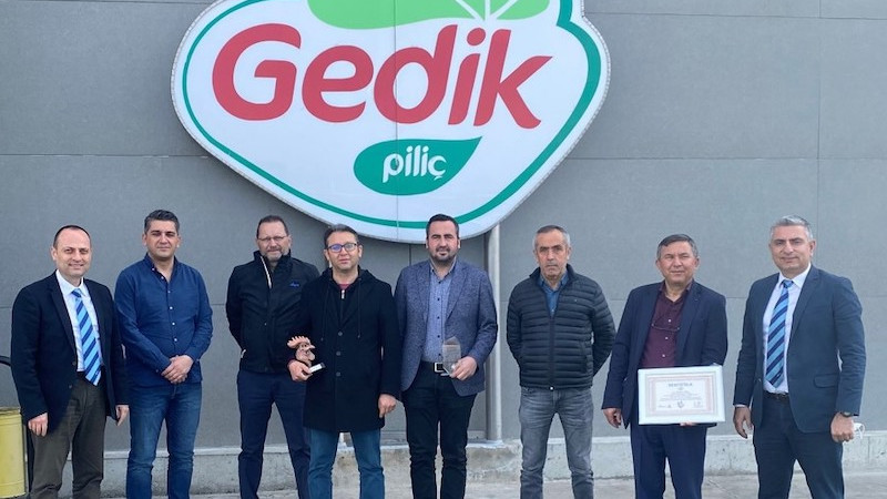 Gedik Piliç Celebrates Excellent Performance with Ross 155 Club Award